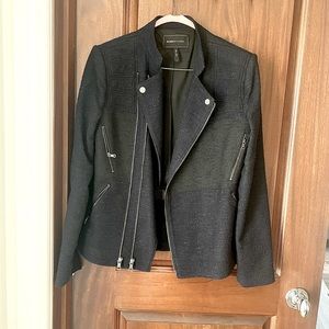 Bcbg jacket in perfect condition in navy. Size Medium